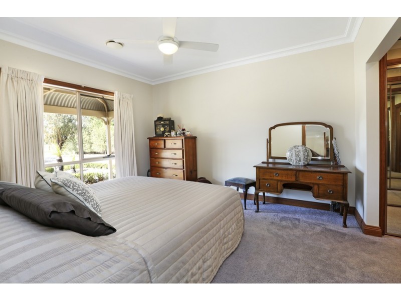 21 Thomas Road, Lara VIC 3212