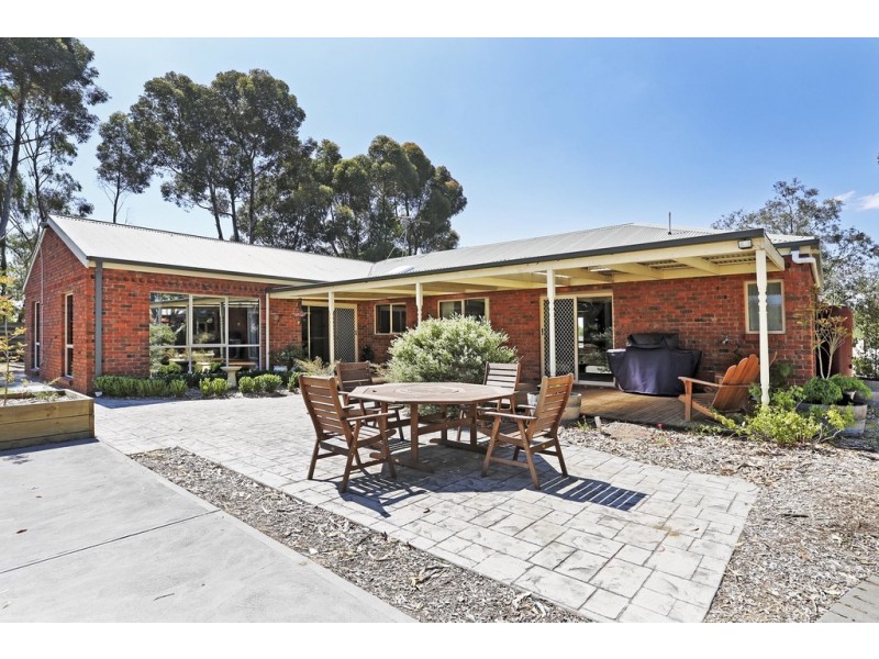21 Thomas Road, Lara VIC 3212