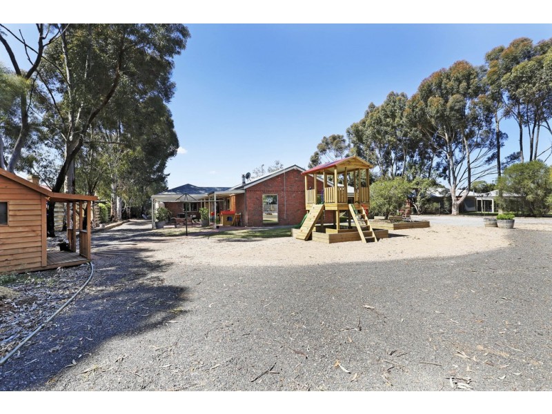 21 Thomas Road, Lara VIC 3212