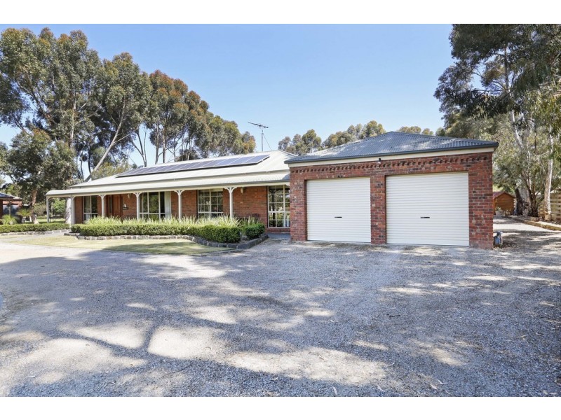21 Thomas Road, Lara VIC 3212
