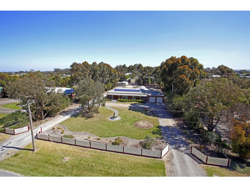 21 Thomas Road, Lara VIC 3212