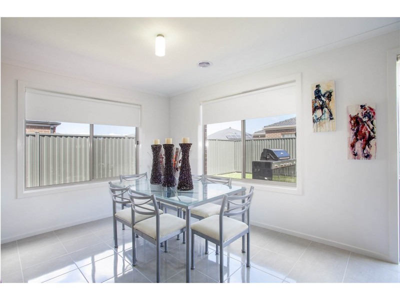 18 Cape Barron Drive, Lara VIC 3212