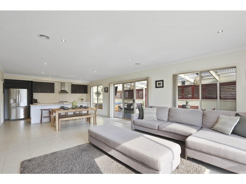 14-15 Hoffman Court, Lara VIC 3212