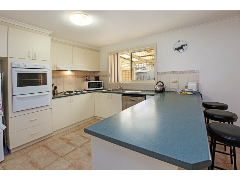 15 Lipson Drive, Lara VIC 3212