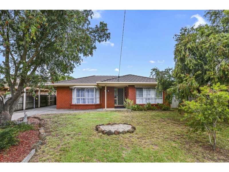 7 Newcomen Court, Lara VIC 3212