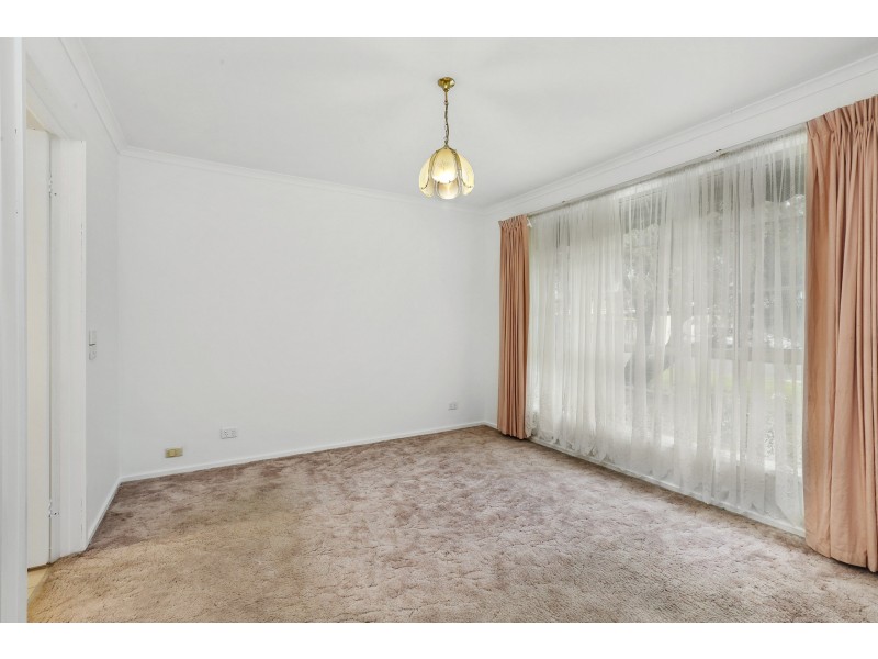 7 Newcomen Court, Lara VIC 3212