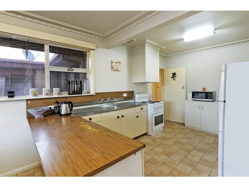 74 Flinders Avenue, Lara VIC 3212