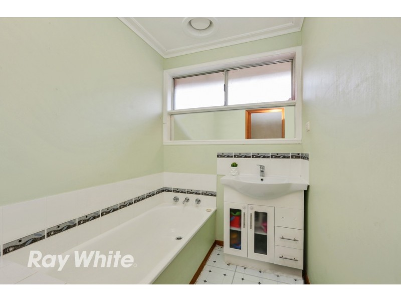 83 Smeaton Close, Lara VIC 3212