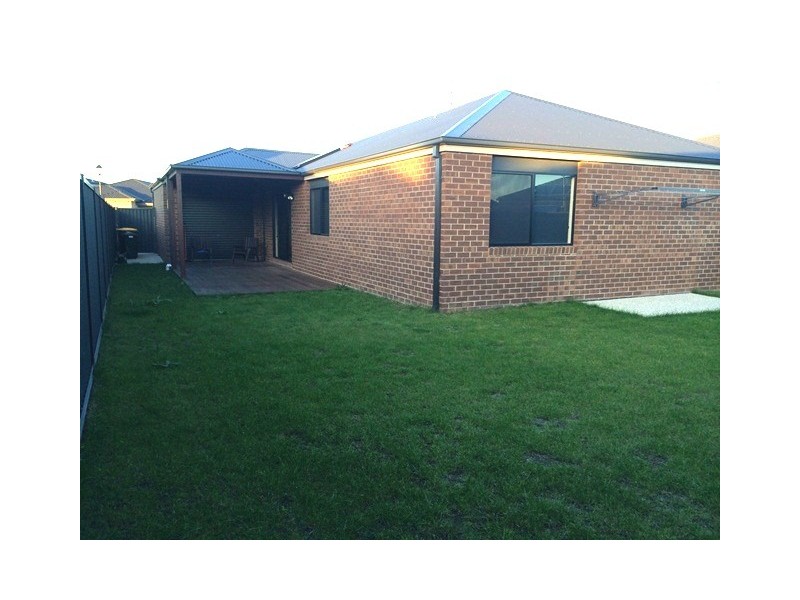 20 Cape Barron Drive, Lara VIC 3212