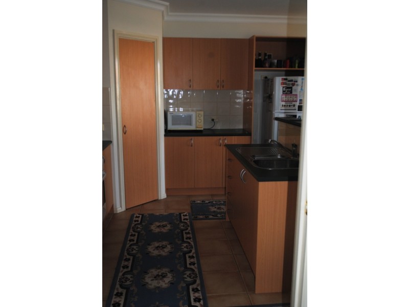 2/66-68 Benjamin Drive, Lara VIC 3212