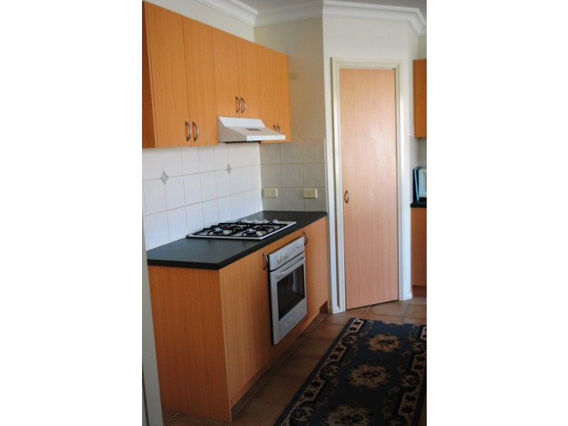 2/66-68 Benjamin Drive, Lara VIC 3212