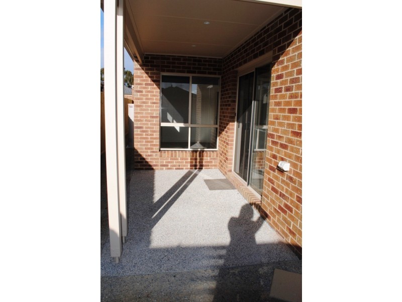 2/21 Kyema Drive, Lara VIC 3212
