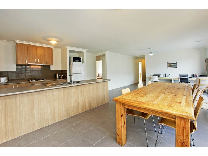 12 Citius Close, Lara VIC 3212