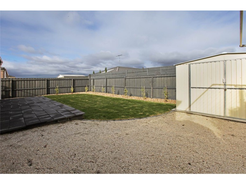 12 Citius Close, Lara VIC 3212