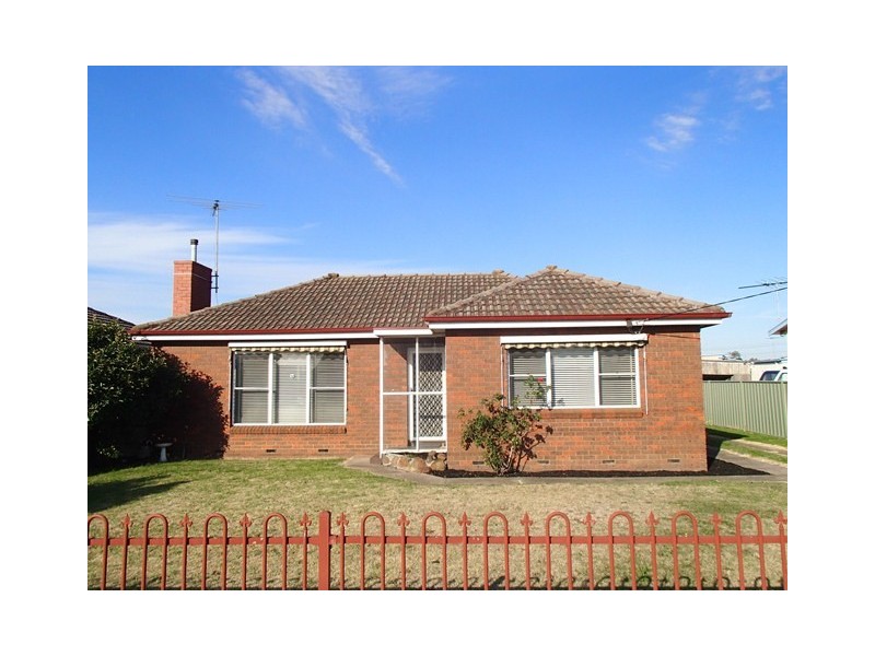 19 Tanner Street, Breakwater VIC 3219