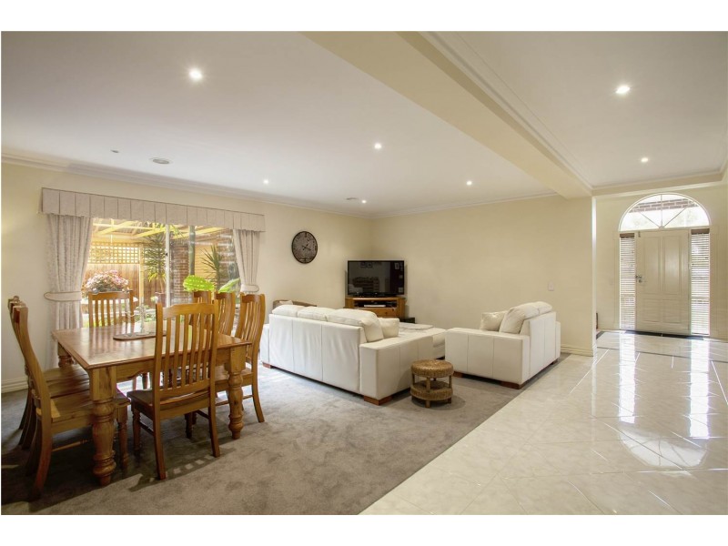 6 Nilaur Place, Lara VIC 3212