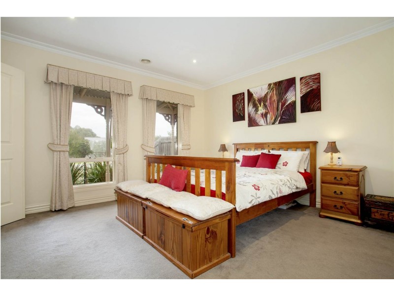 6 Nilaur Place, Lara VIC 3212