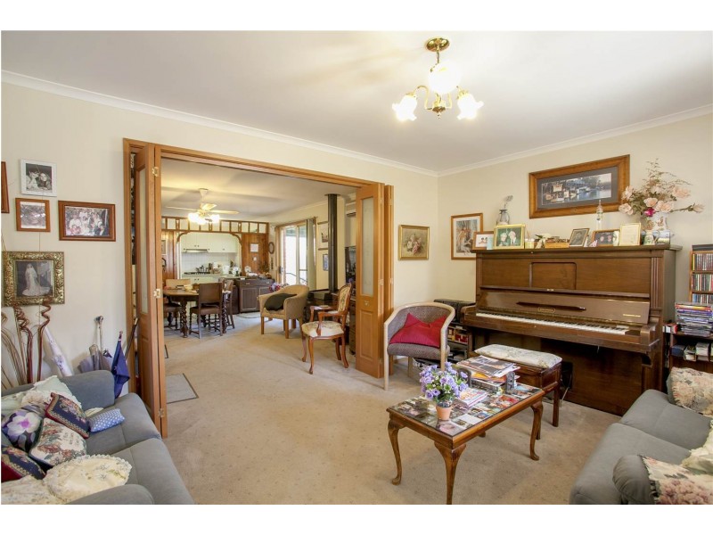 3 Gillean Place, Lara VIC 3212