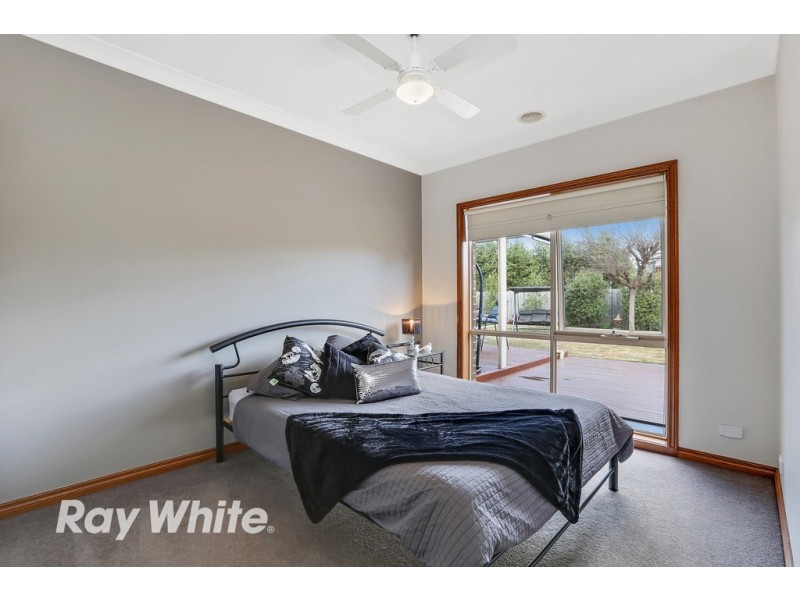 27 Pineview Court, Lara VIC 3212