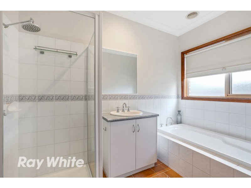 27 Pineview Court, Lara VIC 3212