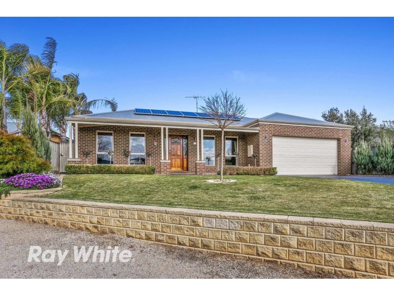 27 Pineview Court, Lara VIC 3212