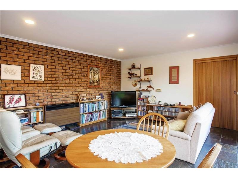 20 Little River Road, Little River VIC 3211