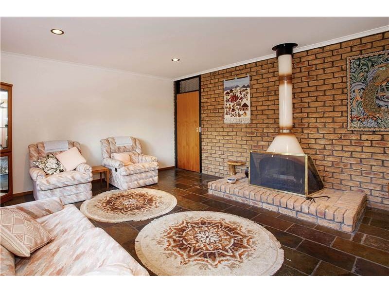 20 Little River Road, Little River VIC 3211