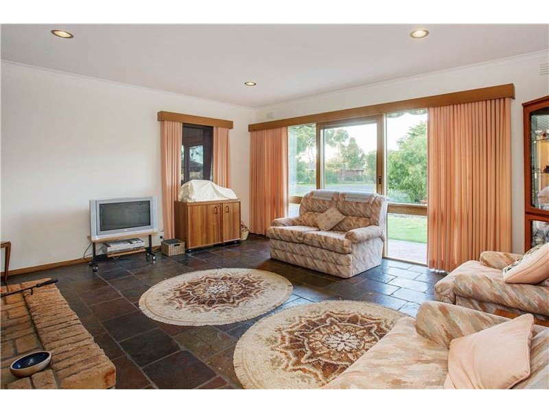 20 Little River Road, Little River VIC 3211