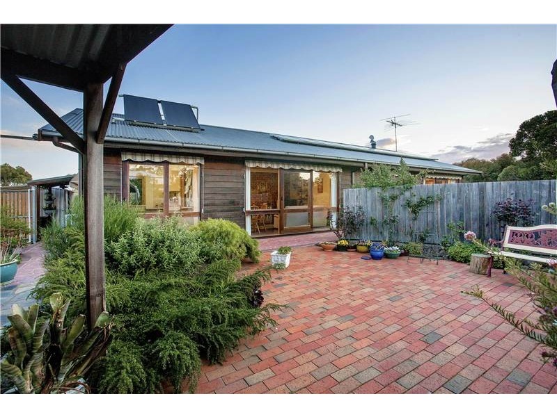 20 Little River Road, Little River VIC 3211