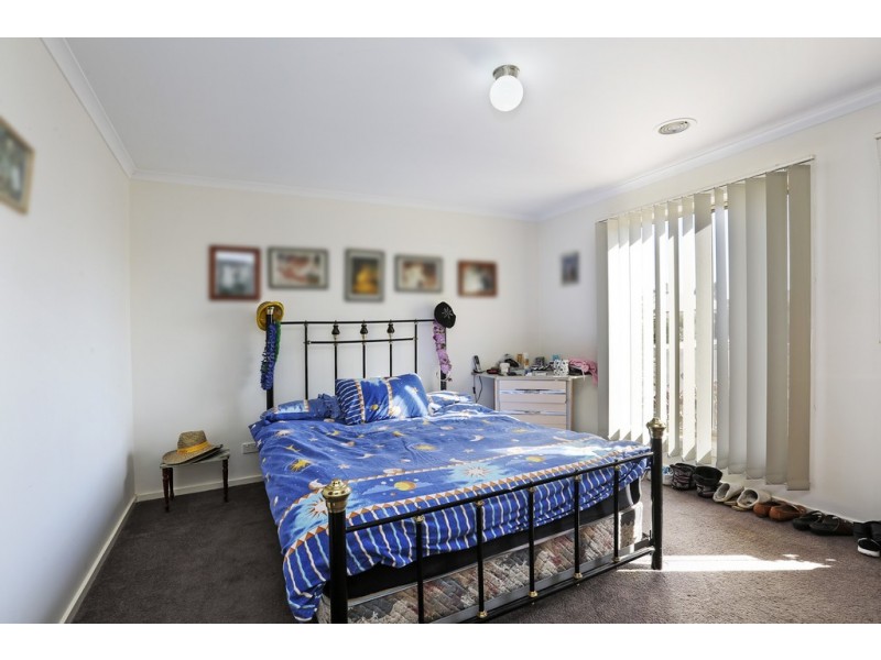 8 Mallard Court, Lara VIC 3212