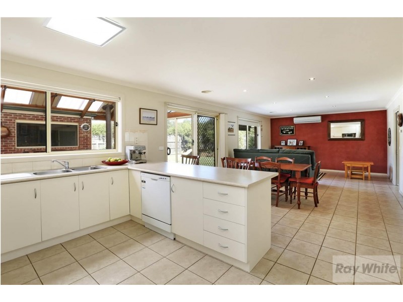14 Evergreen Court, Lara VIC 3212