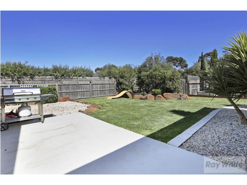 14 Evergreen Court, Lara VIC 3212