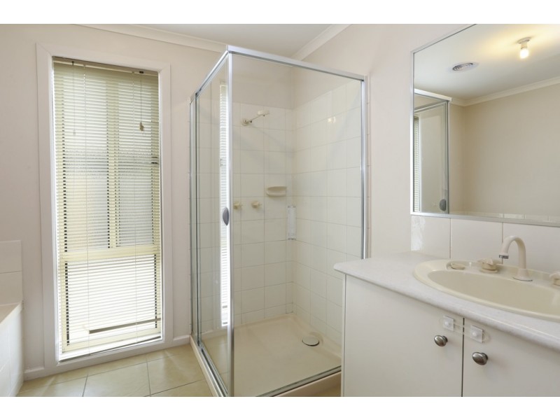 6 Blande Court, Lara VIC 3212