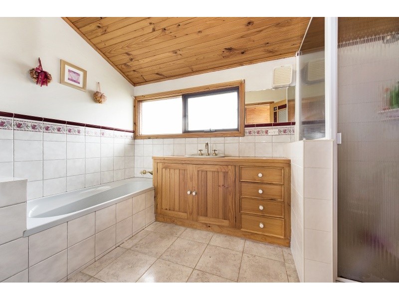 310 Patullos Road, Lara VIC 3212