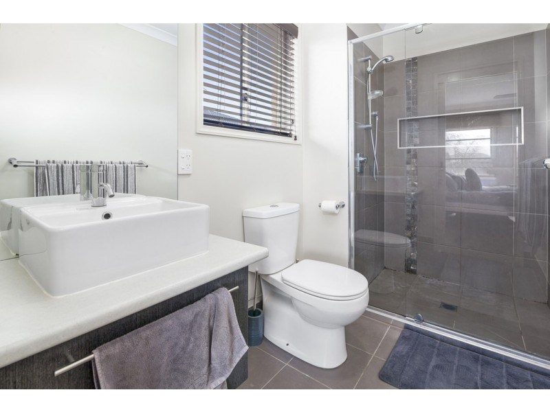 35 Nankeen Avenue, Lara VIC 3212