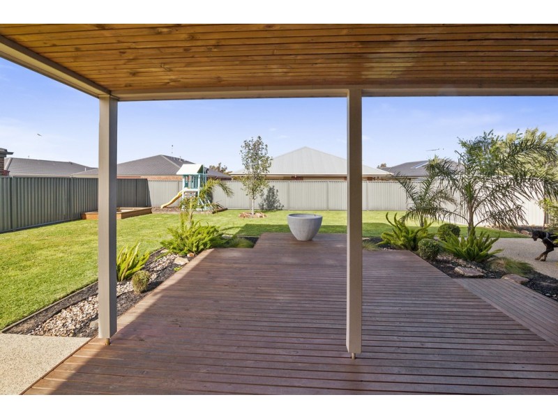 35 Nankeen Avenue, Lara VIC 3212