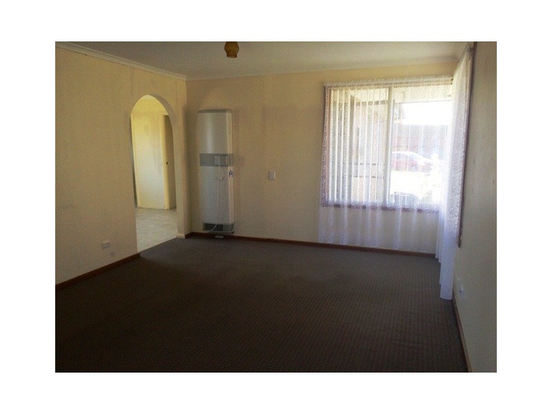 6 Leonis Court, Corio VIC 3214