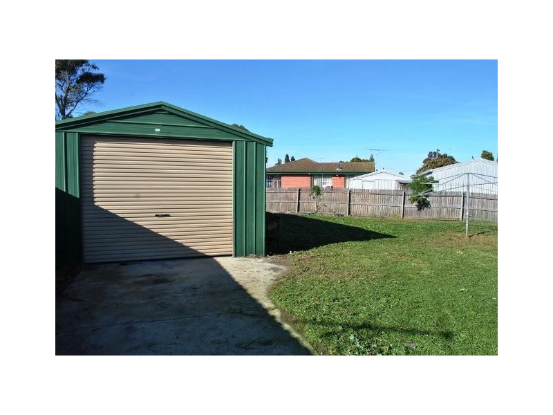 6 Leonis Court, Corio VIC 3214