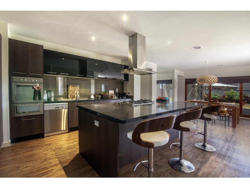 46 Moorhen Drive, Lara VIC 3212