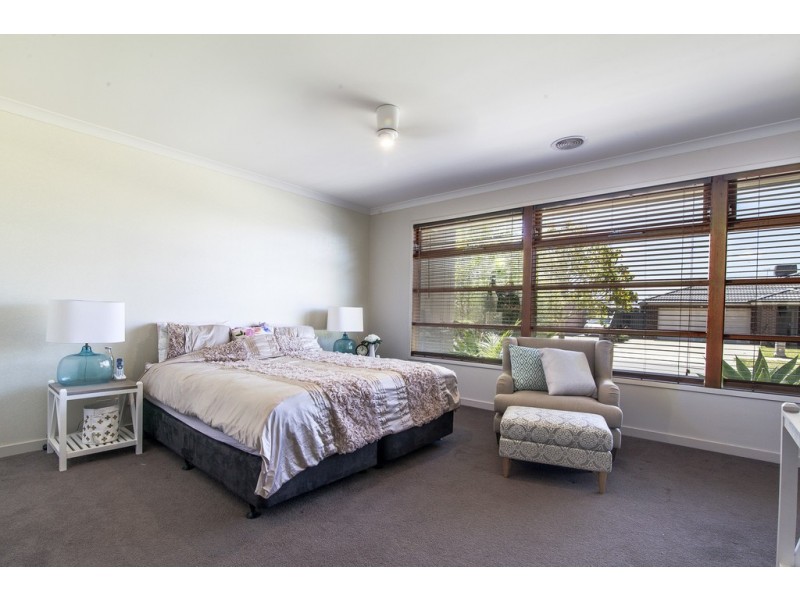 46 Moorhen Drive, Lara VIC 3212