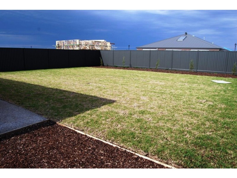 10 Stilt Court, Lara VIC 3212