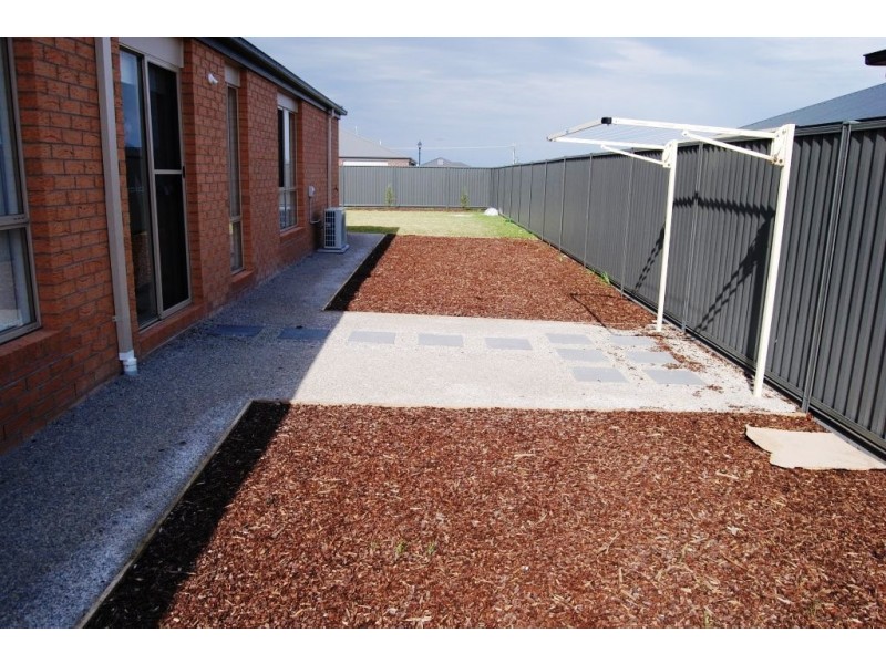 10 Stilt Court, Lara VIC 3212