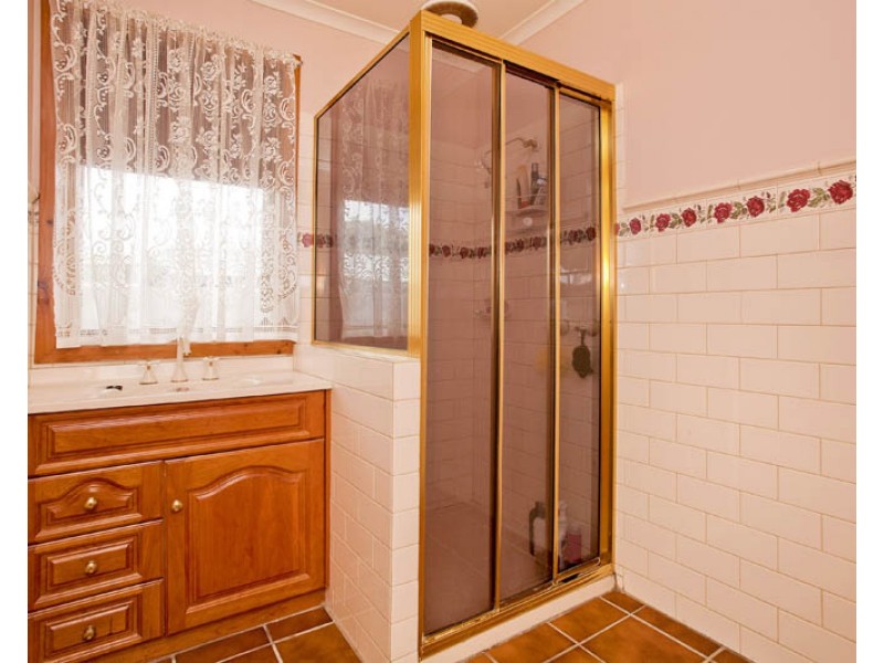 6 Ozone Crescent, Bell Park VIC 3215