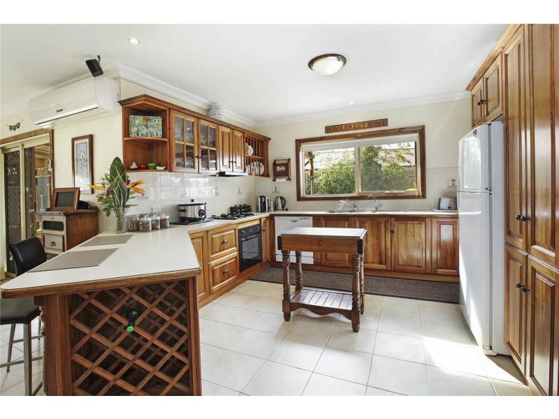 54 Richard Drive, Lara VIC 3212