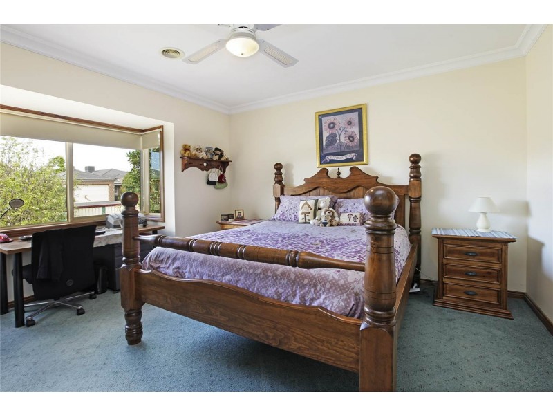 54 Richard Drive, Lara VIC 3212