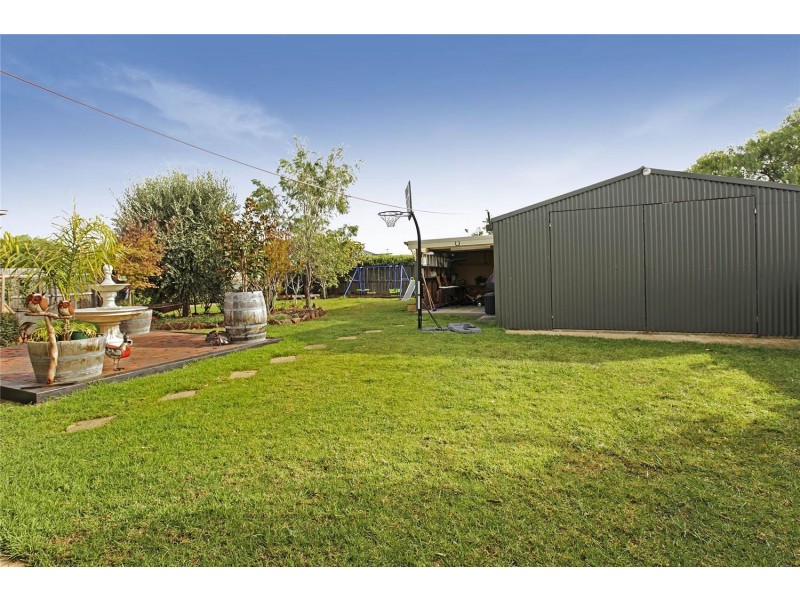 54 Richard Drive, Lara VIC 3212