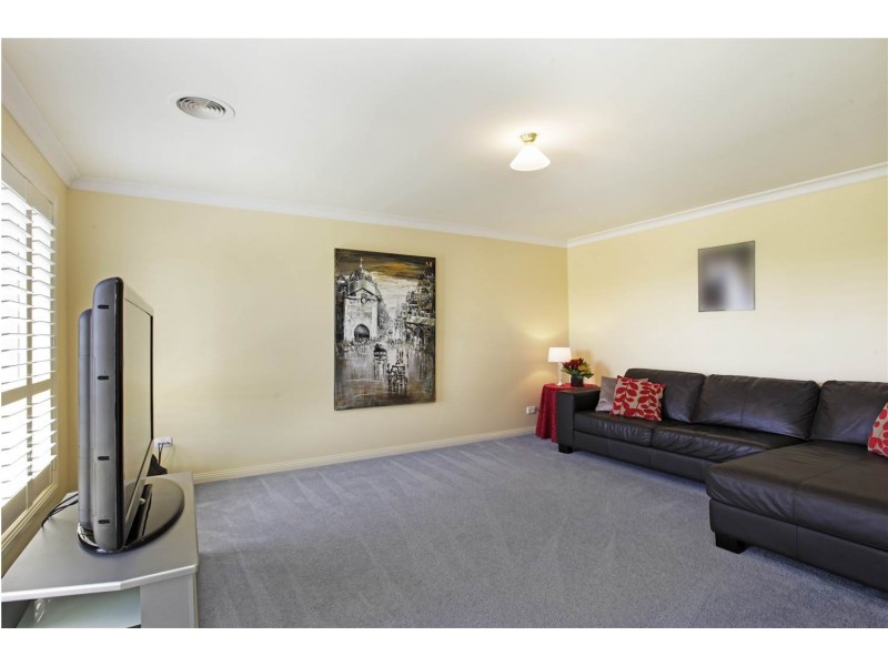 5 Keen Place, Lara VIC 3212