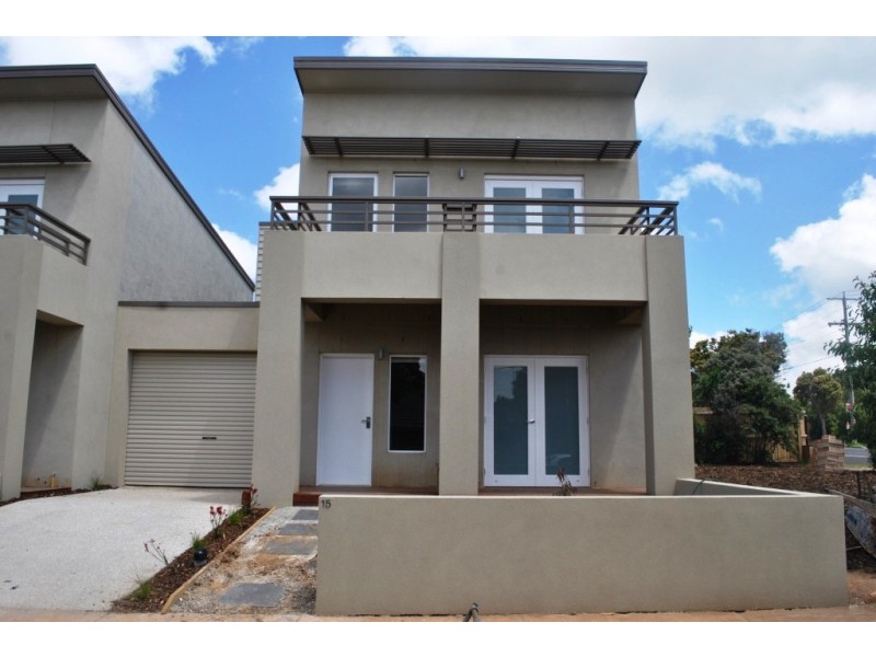 15 Roberts Road, Belmont VIC 3216