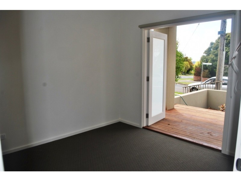 15 Roberts Road, Belmont VIC 3216