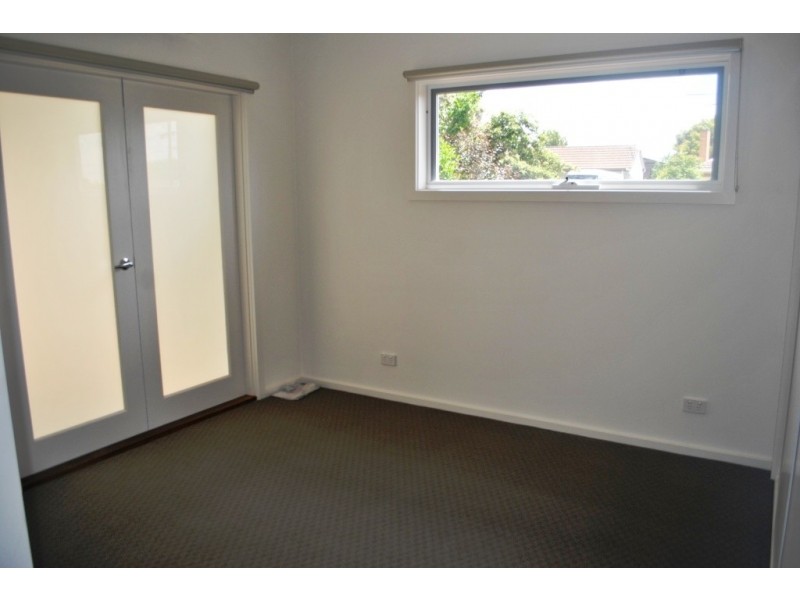 15 Roberts Road, Belmont VIC 3216
